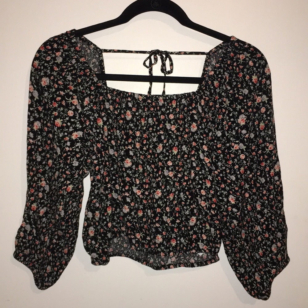 NWT American Eagle floral crop top